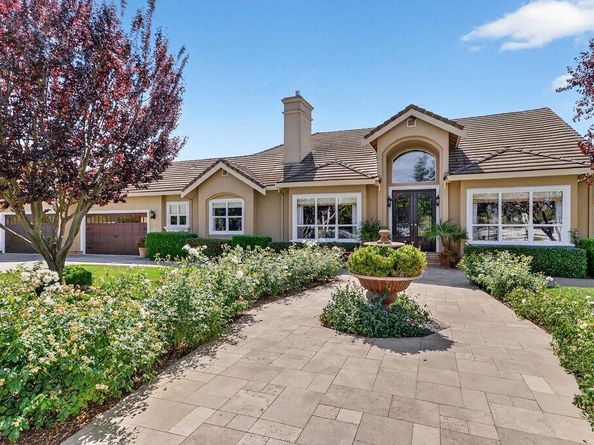 12315 Harding Avenue, San Martin CA 95046