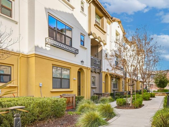 390 Camarillo Terrace, Sunnyvale CA 94085