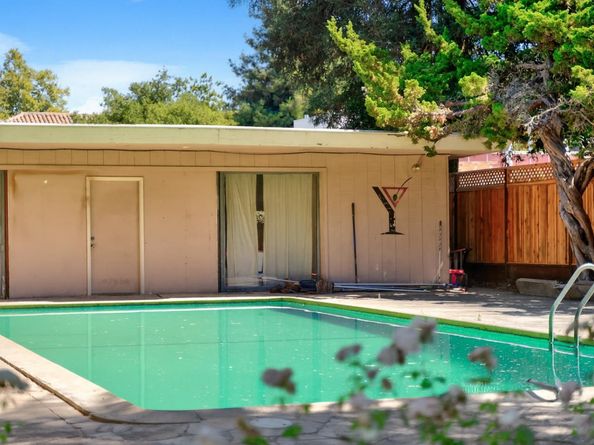 1190 Emory Street, San Jose CA 95126