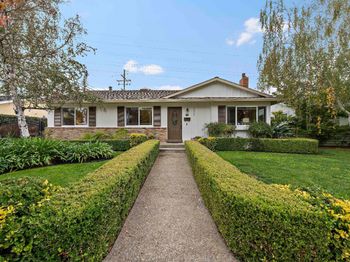 3825 Woodford Drive