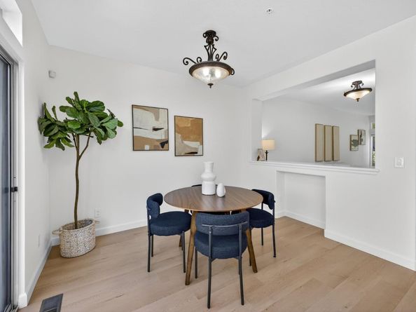 1168 La Rochelle Terrace B, Sunnyvale CA 94089