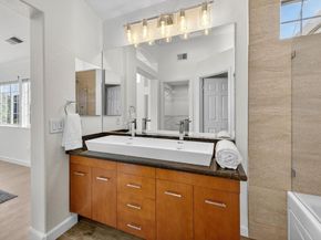1168 La Rochelle Terrace B, Sunnyvale CA 94089
