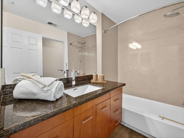 1168 La Rochelle Terrace B, Sunnyvale CA 94089