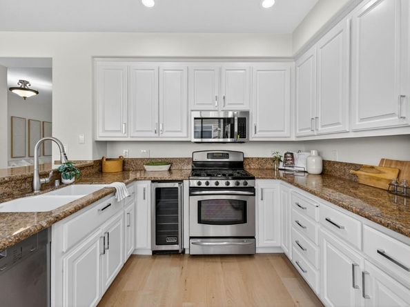 1168 La Rochelle Terrace B, Sunnyvale CA 94089