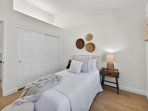 1168 La Rochelle Terrace B, Sunnyvale CA 94089