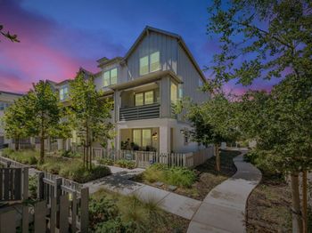 32 Seda Lane