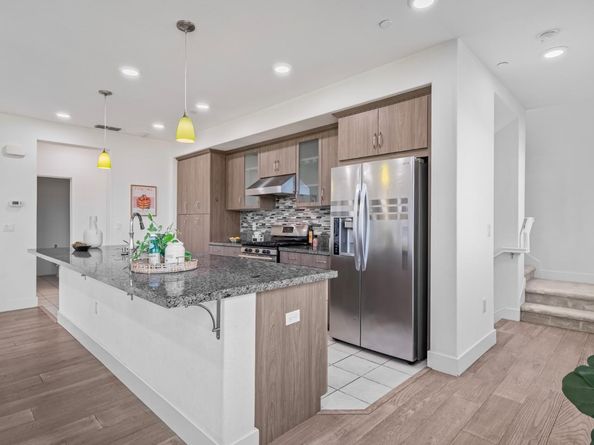 1087 Bigleaf Place 105, San Jose CA 95131