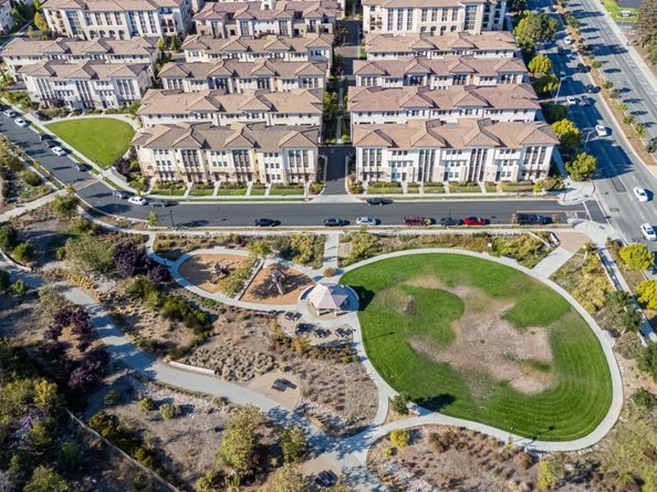 1087 Bigleaf Place 105, San Jose CA 95131