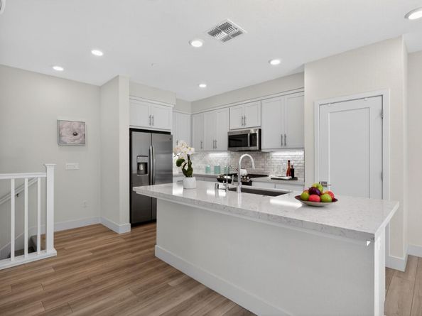 3891 Vanguard Common 1004, Fremont CA 94538