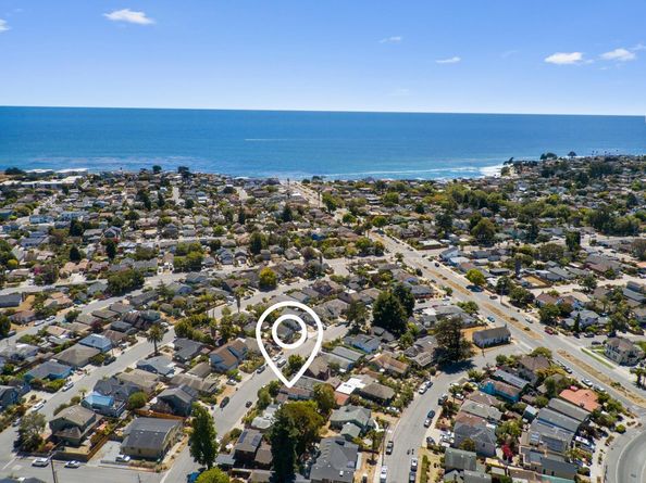 141 Walk Circle, Santa Cruz CA 95060