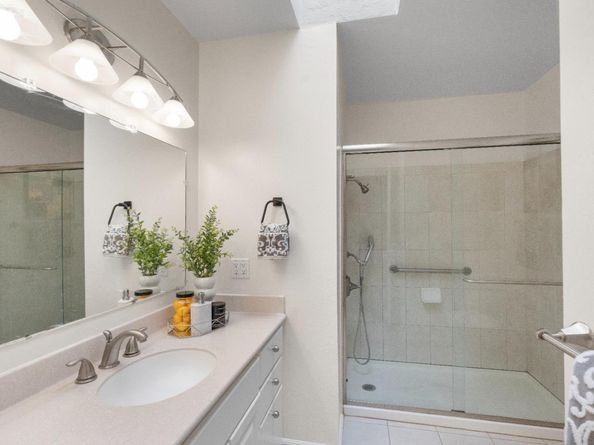 125 Connemara Way 3, Sunnyvale CA 94087