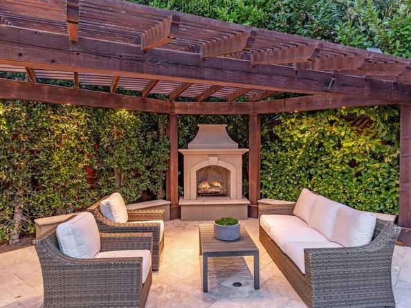8 Reyna Place, Menlo Park CA 94025
