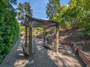 5 Drayton Road, Hillsborough CA 94010
