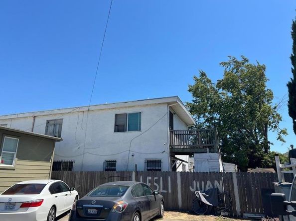 8707 A Street, Oakland CA 94621
