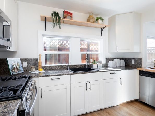 1122 Seabright Avenue, Santa Cruz CA 95062