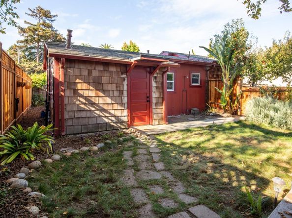 1122 Seabright Avenue, Santa Cruz CA 95062