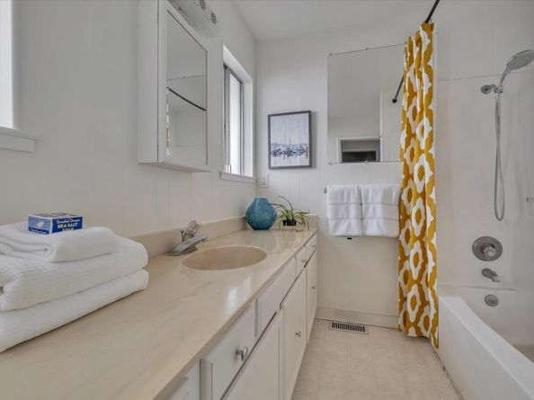 103 Darlington ln, Soquel CA 95073