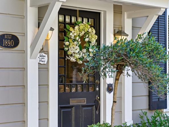 Undisclosed Address #ML82023022, Los Gatos CA 95032