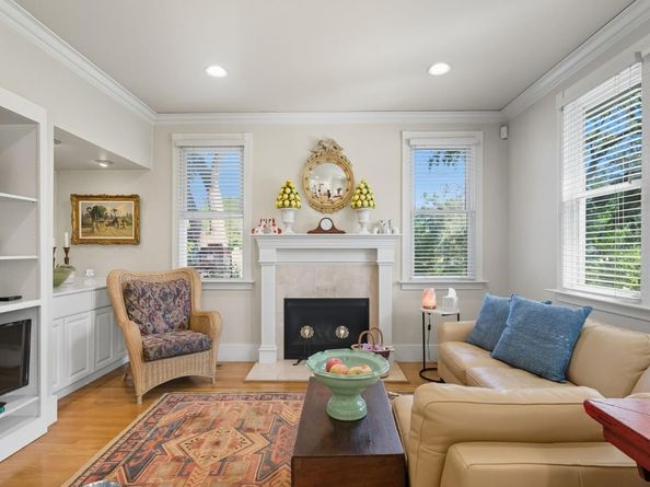 Undisclosed Address #ML82023022, Los Gatos CA 95032