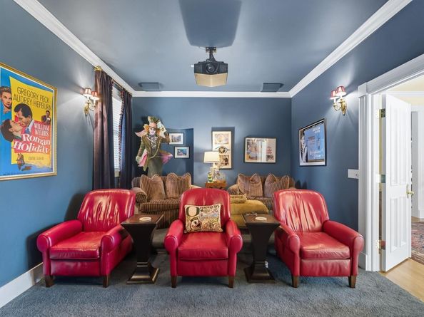 Undisclosed Address #ML82023022, Los Gatos CA 95032