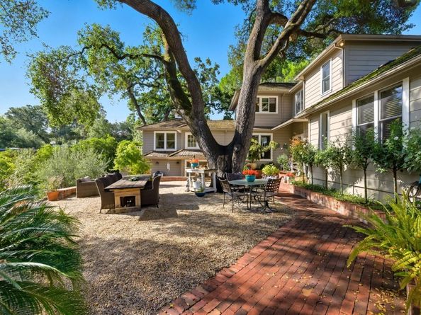 Undisclosed Address #ML82023022, Los Gatos CA 95032