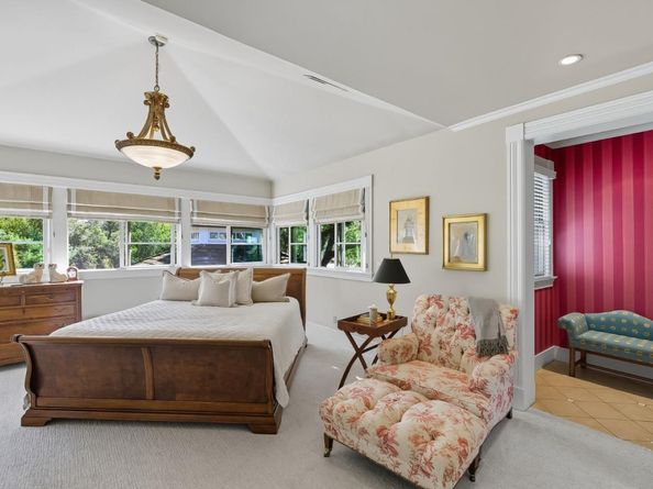 Undisclosed Address #ML82023022, Los Gatos CA 95032