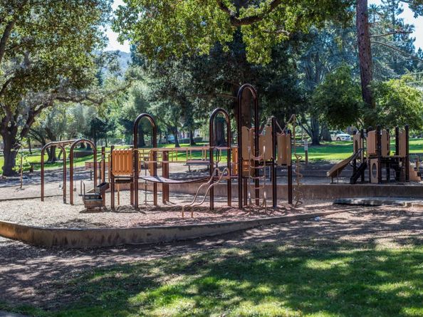 Undisclosed Address #ML82023022, Los Gatos CA 95032