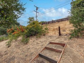 938 Round Hill Road, Redwood City CA 94061