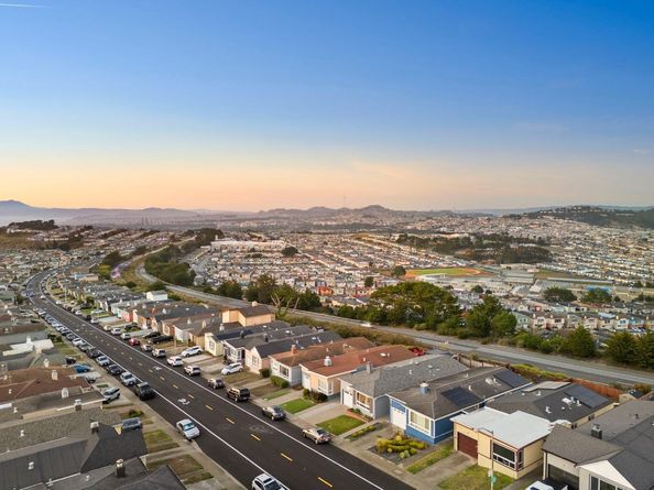 751 Skyline Drive, Daly City CA 94015