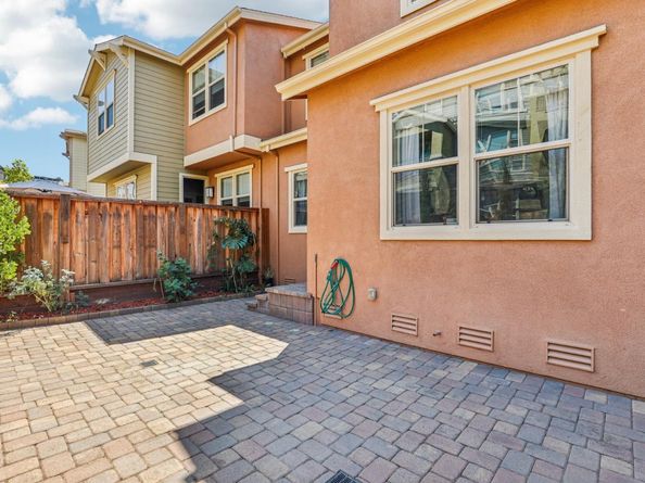 6264 Rocky Point Court, Oakland CA 94605