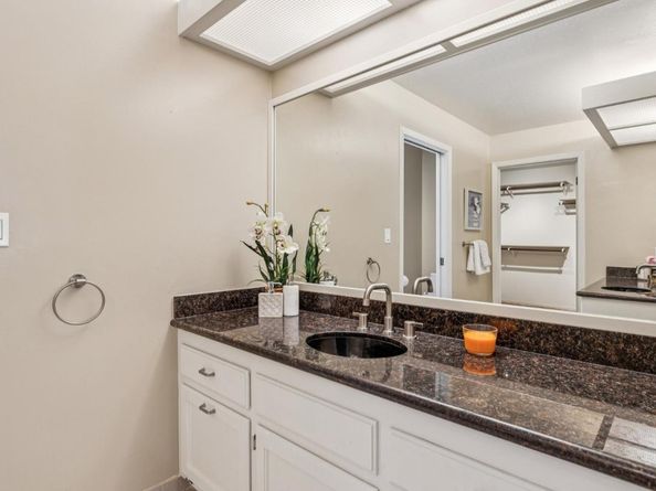 404 Ridge Gate Road, Orinda CA 94563