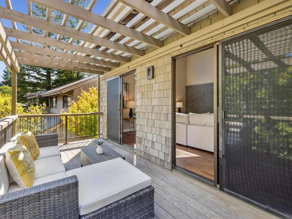 404 Ridge Gate Road, Orinda CA 94563