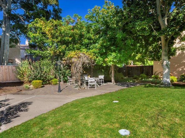 363 N Rengstorff Avenue 5, Mountain View CA 94043
