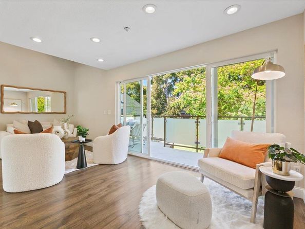 363 N Rengstorff Avenue 5, Mountain View CA 94043