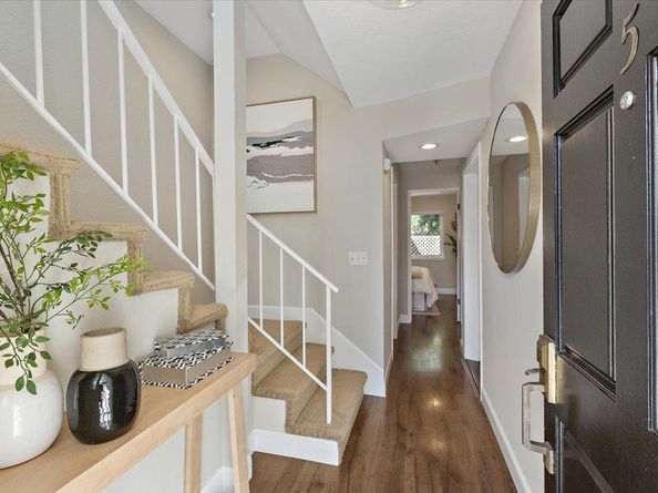 363 N Rengstorff Avenue 5, Mountain View CA 94043