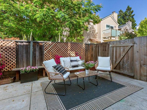 363 N Rengstorff Avenue 5, Mountain View CA 94043