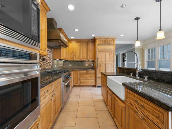 1361 Edgehill Drive, Burlingame CA 94010