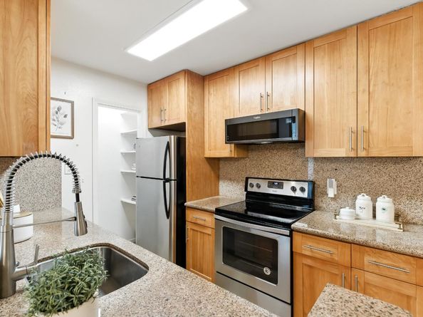103 Piccadilly Place A, San Bruno CA 94066