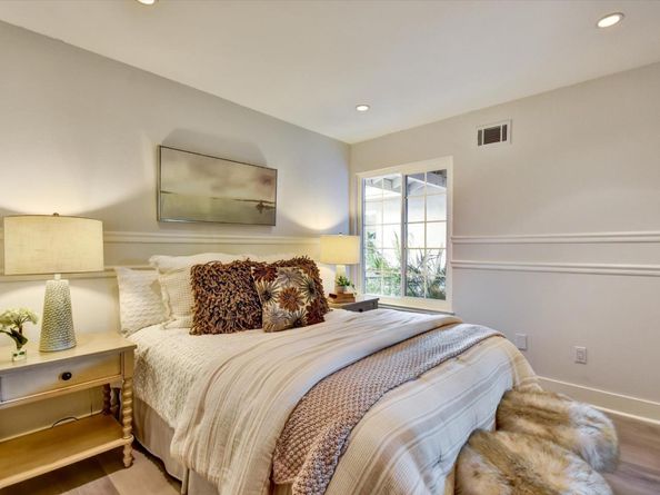 562 Seahorse Lane, Redwood City CA 94065