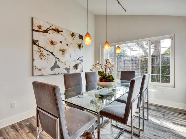 562 Seahorse Lane, Redwood City CA 94065