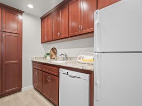 505 Cypress Point Drive 186, Mountain View CA 94043