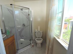 3306 Market Street, Emeryville CA 94608