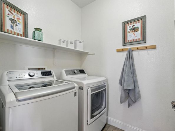 636 Fan Tail Way 905, Redwood City CA 94063