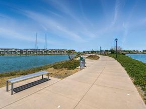 636 Fan Tail Way 905, Redwood City CA 94063