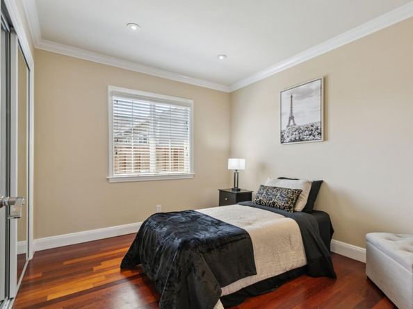 1662 Washington Street, San Mateo CA 94403