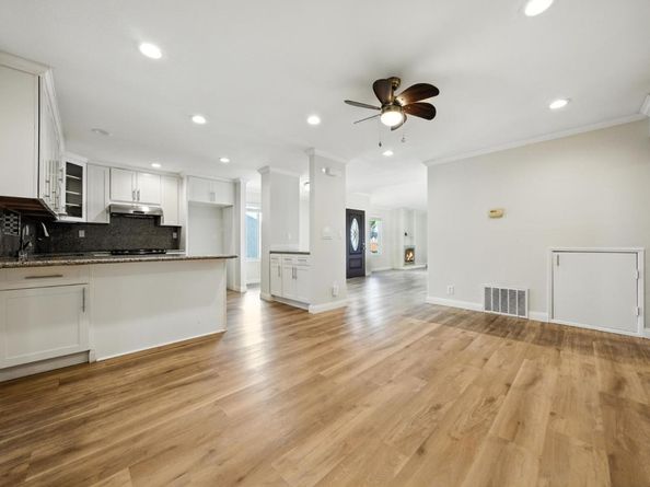 2114 Bennighof Court, San Jose CA 95121