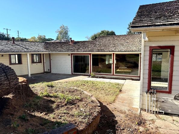 876 Dry Creek Road, Campbell CA 95008