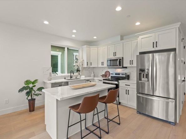 186 Rincon Avenue, Campbell CA 95008