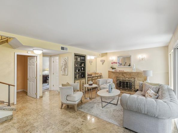 5459 Entrada Cedros, San Jose CA 95123