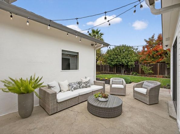 866 Stonehurst Way, Campbell CA 95008